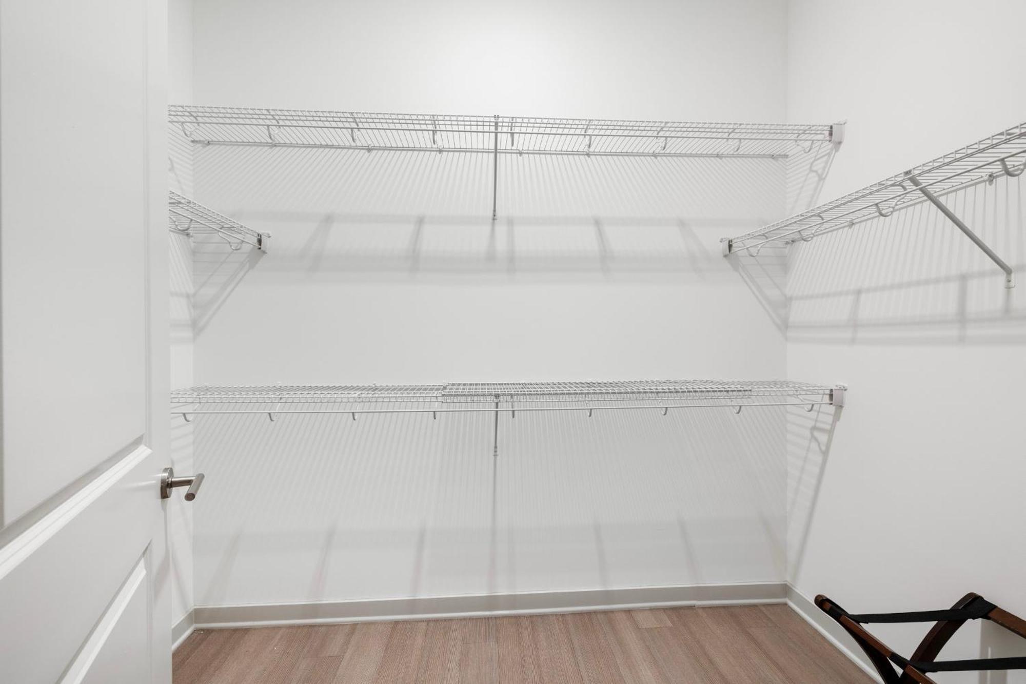 Modern Nulu 2br Cozysuites 02 *
