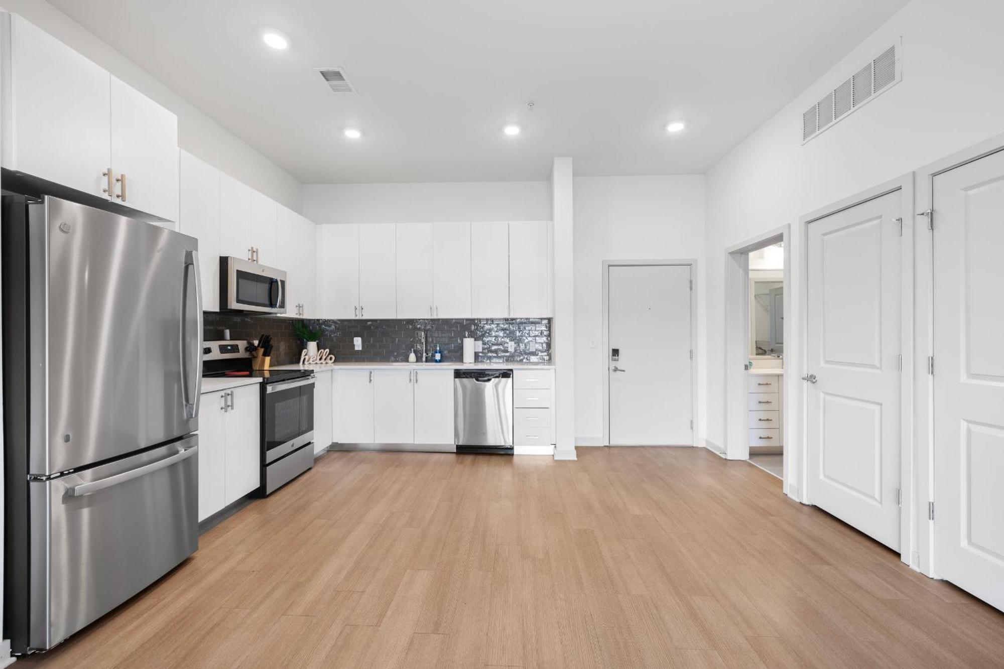 Modern Nulu 2br Cozysuites 02 Apartment Louisville